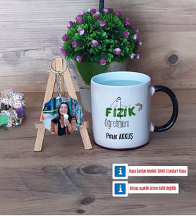 Fizik Öğretmeni Kupa Bardak Beyaz ve Fotoğraflı Ahşap Anahtarlık Hediye Öğretmenler Günü Hediyesi (Model 9)