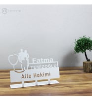 Aile Hekimi Masaüstü İsimlik - Metal Masa İsimliği - Kişiye Özel Doktor İsimlik (Beyaz)