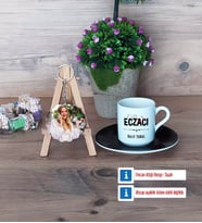 Eczacı Türk Kahvesi Fincanı Ahşap Altlıklı ve Fotoğraflı Ahşap Anahtarlık Hediye (Model 7)