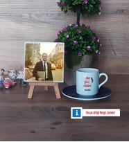 Yazı İşleri Müdürü Fotoğraflı Dekoratif Taş, Ahşap Altlıklı Türk Kahvesi Fincanı Hediye (Model 4)