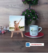 Resim Öğretmeni Fotoğraflı Dekoratif Taş, Ahşap Altlıklı Türk Kahvesi Fincanı Hediye (Model 3)