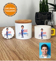 Kişiye Özel Karikatürlü Fizyoterapist Hediye Seti Lüks Fincan, Kalemlik, Anahtarlık Erkek Fizyoterapiste Tıp Bayramı Hediyesi (Sarı)