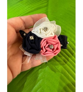 4X4 CM TAŞLI GÜLLÜ TASARIM İĞNELİ BROŞ YAKA İĞNESİ TÜRBAN AKSESUARI (Pembe)