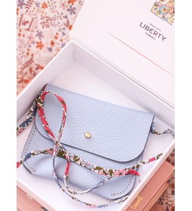 Kız Çocukları için kişiselleştirilebilir Hediye, Hakiki Deri Mini Çanta, Liberty London Kumaş Askı (Açık Mavi)