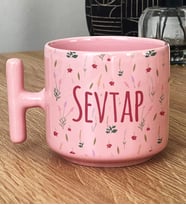 Kişiye Özel İsim Yazılı Hediye Pastel T Kupa Çiçek Desenli -6- (Pembe)