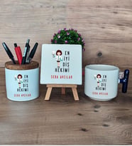 En İyi Diş Hekimi Hediye Sepeti Kupa Bardak T Kulplu, Kalemlik ve Dekoratif Taş Diş Hekimine Diş Hekimleri Günü Hediyesi (Model 2)