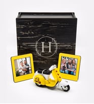 Kişiye Özel Fotoğraflı Vespa Hediye Seti (Model 5)