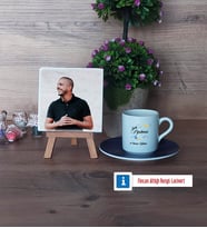 Sınıf Öğretmeni Fotoğraflı Dekoratif Taş, Ahşap Altlıklı Türk Kahvesi Fincanı Hediye Öğretmenler Günü Hediyesi (Model 4)