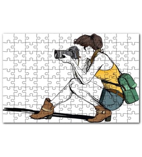 Cakapuzzle Fotoğraf Çeken Şortlu Gezgin Kız Puzzle Yapboz MDF (Ahşap) (1000 Parça)