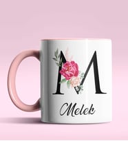 Kişiye Özel M Harfi Temalı Gül Tasarım Siyah Renk Kupa (Pembe)