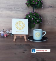 Gold Baş Harf Dekoratif Taş, Türk Kahvesi Fincanı Kırmızı İsme Özel Hediye (Model 5)