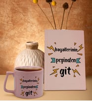 BK Gift Hayat Mottosu Tasarımlı Pudra Pembesi Sert Kapaklı Defter ve Middle Kupa Seti, Arkadaşa Hediye, Yeni İş Hediyesi, Doğum Günü Hediyesi (Model 5)