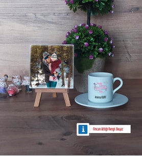 Anneler Günü Hediyesi Fotoğraflı Dekoratif Taş, Ahşap Altlıklı Türk Kahvesi Fincanı Hediye (Model 2)