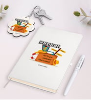 BK Gift Kişiye Özel Rehber Siyah Defter Kalem Ve Anahtarlık Hediye Seti (Model 2)