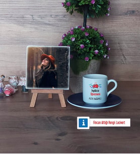 İngilizce Öğretmeni Fotoğraflı Dekoratif Taş, Ahşap Altlıklı Türk Kahvesi Fincanı Hediye Öğretmenler Günü Hediyesi (Model 4)