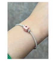 Gümüş Kazaziye Nazar Boncuklu Ve Dorika Detaylı Bileklik : Gümüş - 19 cm : Kırmızı-Gümüş - 21 cm : Gümüş - 20 cm (Pembe)