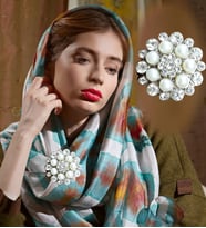 HARİKA PELUŞ Broş (Yaka İğnesi) (Kırmızı)