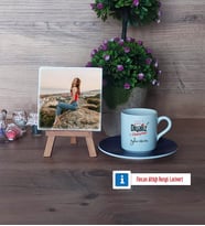 Diyaliz Hemşiresi Fotoğraflı Dekoratif Taş, Ahşap Altlıklı Türk Kahvesi Fincanı Hediye Tıp Bayramı Hediyesi Hemşireler Günü Hediyesi (Model 4)