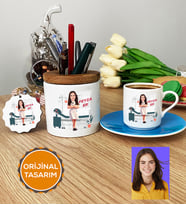 Kişiye Özel Karikatürlü Hemşire Hediye Seti Türk Kahvesi Fincanı, Kalemlik, Anahtarlık Kadın Hemşireye Tıp Bayramı Hediyesi (Mavi)