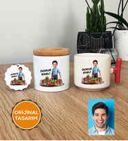 Kişiye Özel Karikatürlü Diyetisyen Hediye Seti T Kupa, Kalemlik, Anahtarlık Diyetisyenler Günü Hediyesi Erkek Diyetisyene Hediye (Pembe)