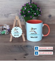 Kadın Yüzme Antrenörü Kupa Bardak Kırmızı ve Ahşap Anahtarlık Hediye (Model 12)