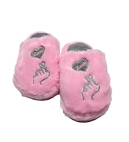 SİA ÇANTA EVA TABAN COMFORTLİNE KAYDIRMAZ HALI TERLİĞİ KÜRKLÜ KALPLİ PARMAK ŞIKLATAN DESEN ÜŞÜMEYEN AYAKLAR KADIN TERLİK (A.Pembe)