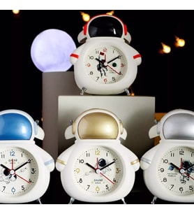 Astronot Temalı  Masa Saati (Gri)