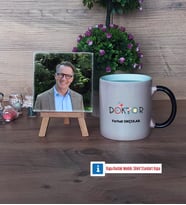Doktora Hediye Fotoğraflı Dekoratif Taş, Kupa Bardak Beyaz Hediye Tıp Bayramı Hediyesi (Model 9)