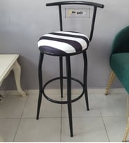 Sırtlı Dekoratif Bar Tabure Kara Inci (Siyah - Beyaz)