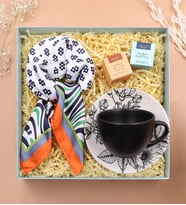 Turuncu Detaylı Fular & Fincan & Teashop 2'li Bitki Çayı Hediye Seti (Siyah)