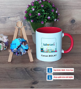 Laborant Kupa Bardak Beyaz ve Fotoğraflı Ahşap Anahtarlık Hediye (Model 2)
