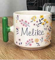 Kişiye Özel İsim Yazılı Hediye T Kupa Bardak Çiçek Desenli -9- (Yeşil)