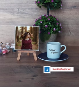 İsme Özel Fotoğraflı Dekoratif Taş, Ahşap Altlıklı Türk Kahvesi Fincanı Hediye (Model 4)