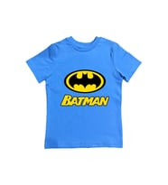 Batman baskılı pamuklu penye kumaş yazlık çocuk tişört (Mavi)