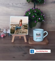 Diyaliz Hemşiresi Fotoğraflı Dekoratif Taş, Ahşap Altlıklı Türk Kahvesi Fincanı Hediye Tıp Bayramı Hediyesi Hemşireler Günü Hediyesi (Model 1)