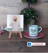 Mali İşler Müdürü Fotoğraflı Dekoratif Taş, Ahşap Altlıklı Türk Kahvesi Fincanı Hediye (Model 6)