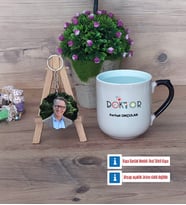 Doktora Hediye Kupa Bardak Beyaz ve Fotoğraflı Ahşap Anahtarlık Hediye Tıp Bayramı Hediyesi (Model 10)