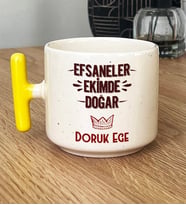 Kişiye Özel Efsaneler Ekimde Doğar Hediye T Kupa Bardak Doğum Günü Hediyesi (Sarı)