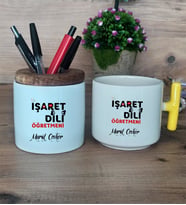 İşaret Dili Öğretmeni Hediye Sepeti Kupa Bardak T Kulplu, Kalemlik Hediyeleri Öğretmenler Günü Hediyesi (Model 5)