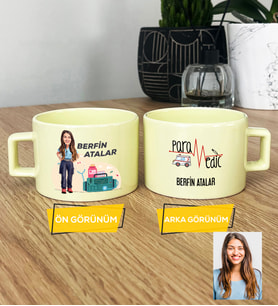 Kişiye Özel Karikatürlü Paramedik Hediye Pastel Fincan Kadın Paramediğe Tıp Bayramı Hediyesi (Sarı)