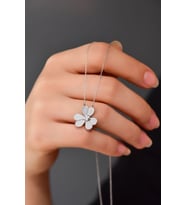 Papatya Silver 925 Ayar Gümüş Zirkon Taşlı Frezya Çiçeği Kolye (Rodyum)