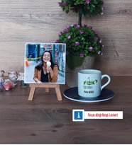 Fizik Öğretmeni Fotoğraflı Dekoratif Taş, Ahşap Altlıklı Türk Kahvesi Fincanı Hediye Öğretmenler Günü Hediyesi (Model 4)
