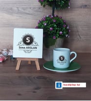 Baş Harf ve İsim Soyisim Dekoratif Taş, Türk Kahvesi Fincanı Kırmızı İsme Özel Hediye (Model 7)