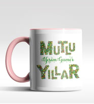 Kişiye Özel Mutlu Yıllar Text Tasarımlı Siyah Kupa (Pembe)