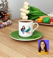 Kişiye Özel Karikatürlü Psikolog Türk Kahvesi Fincanı Kadın Psikologa Tıp Bayramı Hediyesi (Yeşil)