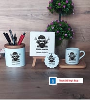 Erkek Kuaförü Hediye Seti Dekoratif Taş, Kalemlik, Ahşap Altlıklı Türk Kahvesi Fincanı, Ahşap Anahtarlık Hediye (Model 1)