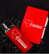 Sağlık Çalışanlarına Özel Kişiye Özel Defter Kalem Ve Matara Hediye Seti 94422 (Kırmızı)