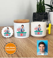 Kişiye Özel Karikatürlü Eczacı Hediye Seti T Kupa, Kalemlik, Anahtarlık Erkek Ezacıya Tıp Bayramı Hediyesi (Sarı)