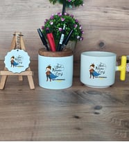 Kadın İngilizce Öğretmeni Hediye Sepeti Kupa Bardak T Kulplu, Kalemlik ve Anahtarlık Öğretmenler Günü Hediyesi (Model 5)