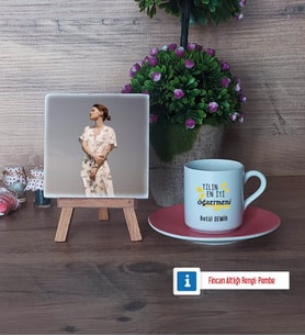 Öğretmene Hediye Fotoğraflı Dekoratif Taş, Ahşap Altlıklı Türk Kahvesi Fincanı Hediye (Model 6)